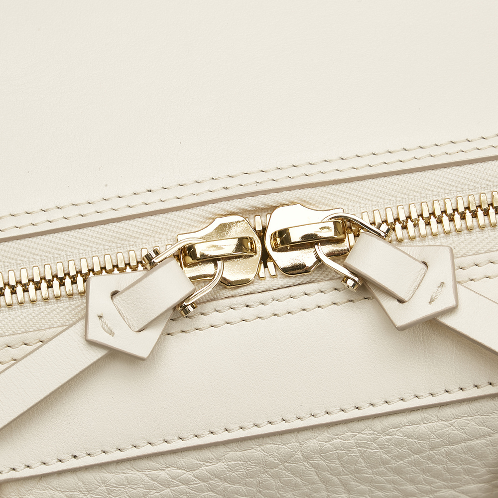 Pre-Loved Givenchy Medium Sway - Picture 9 of 12